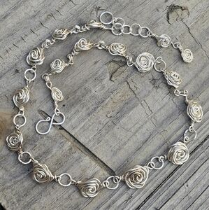 Silver Wire Rose Necklace